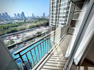 For sale 3 bedrooms condo in Huai Khwang, Bangkok
