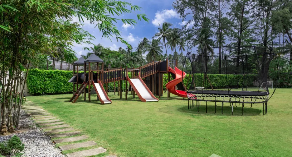 For sale 6 bedrooms villa in Takua Thung, Phang Nga