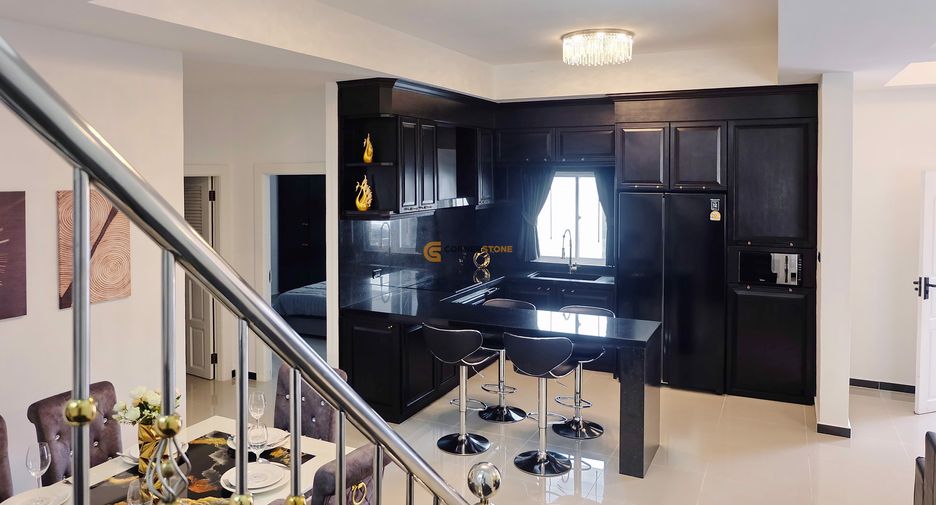 For rent and for sale 6 bedrooms house in Bang Lamung, Chonburi