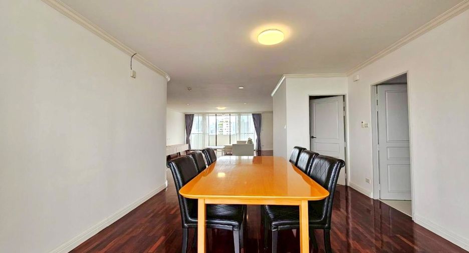 For rent 3 bedrooms condo in Watthana, Bangkok