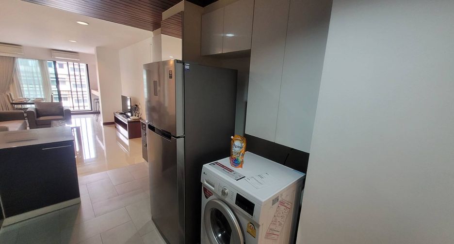 For rent 3 bedrooms condo in Watthana, Bangkok