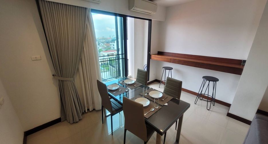For rent 3 bedrooms condo in Watthana, Bangkok