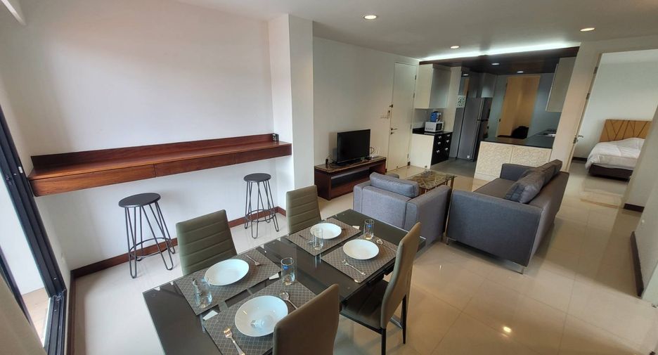 For rent 3 bedrooms condo in Watthana, Bangkok