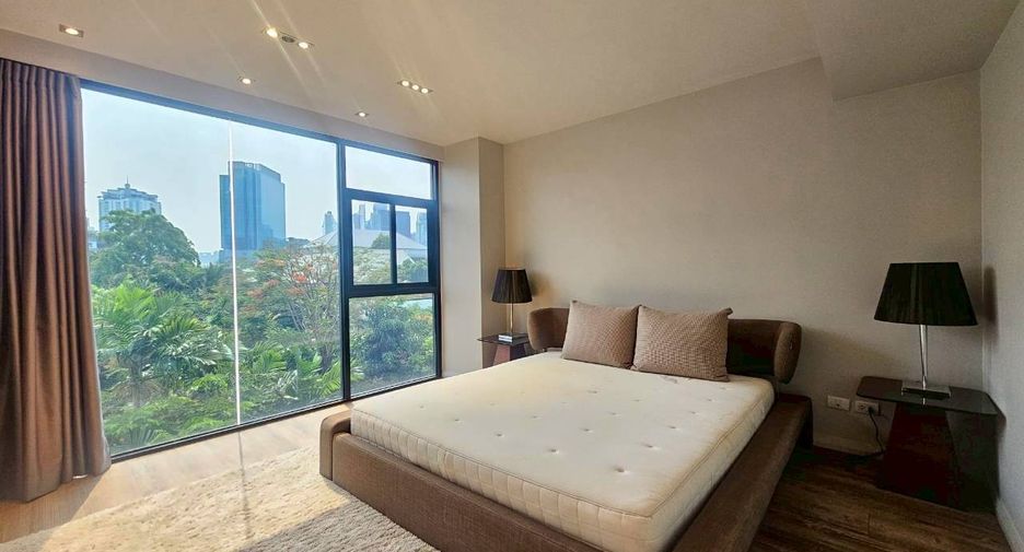 À louer 2 chambres condo à Watthana, Bangkok