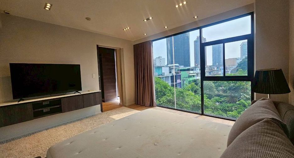 À louer 2 chambres condo à Watthana, Bangkok