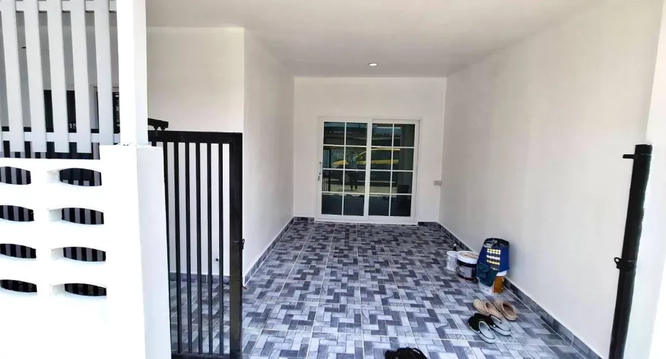 For sale 2 bedrooms townhouse in Bang Lamung, Chonburi