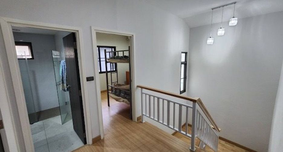 Haus zur Miete mit 3 Zimmer in Saraphi, Chiang Mai