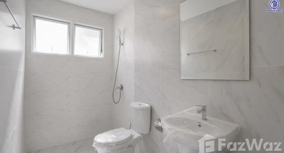 For sale 4 bedrooms house in Bang Bua Thong, Nonthaburi
