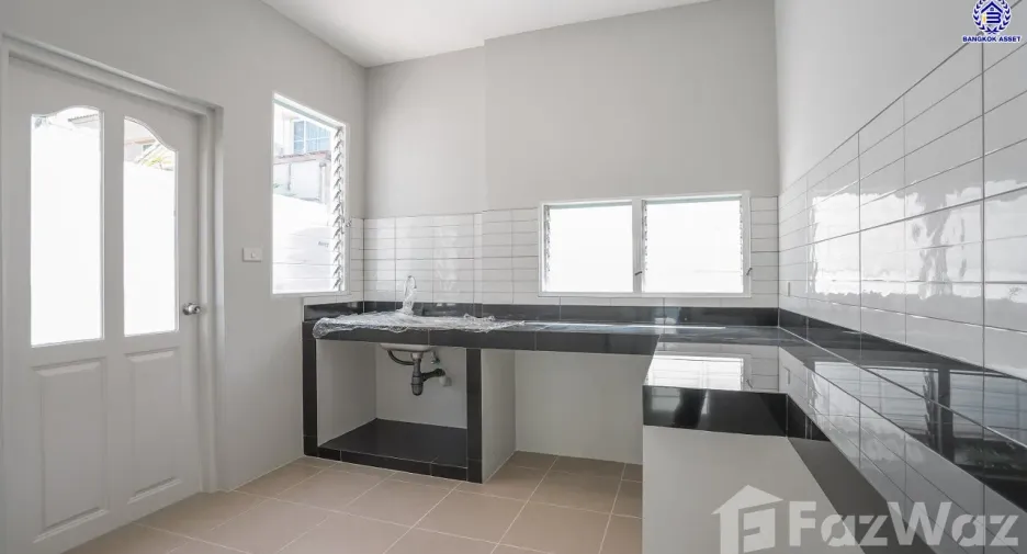 For sale 4 bedrooms house in Bang Bua Thong, Nonthaburi