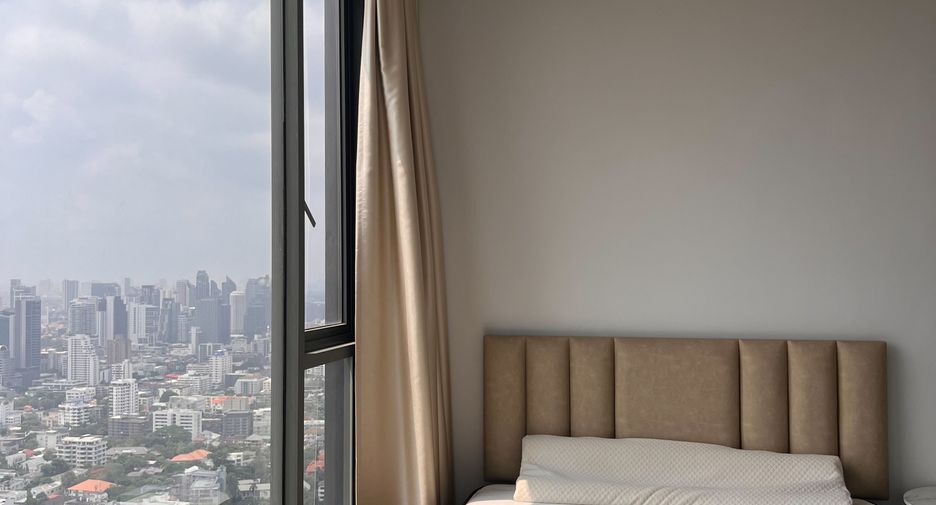 For sale 3 bedrooms condo in Watthana, Bangkok