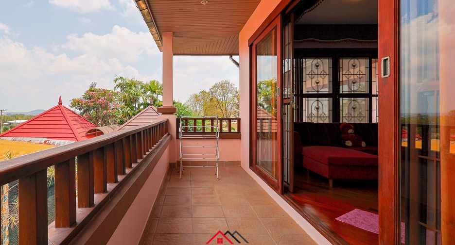 Haus zum Kauf mit 6 Zimmer in Huay Yai, Pattaya