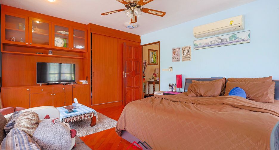 Haus zum Kauf mit 6 Zimmer in Huay Yai, Pattaya