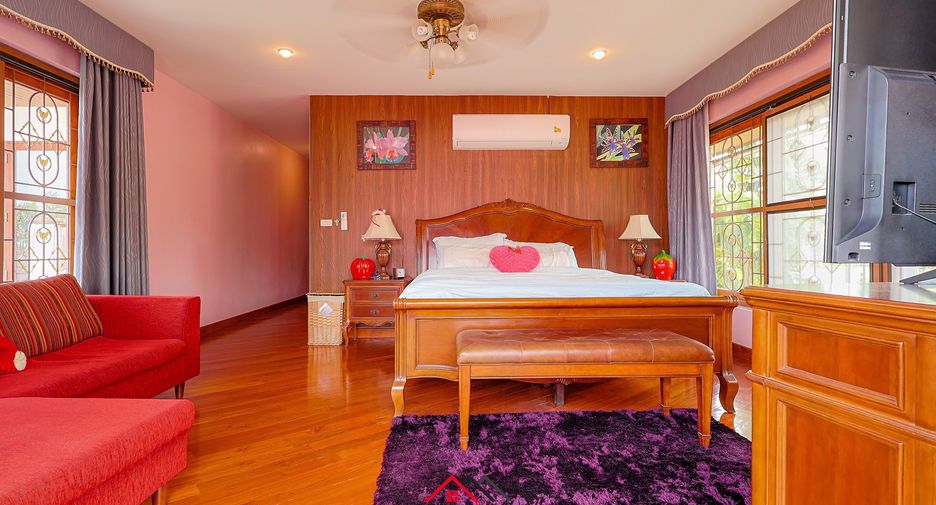 Haus zum Kauf mit 6 Zimmer in Huay Yai, Pattaya
