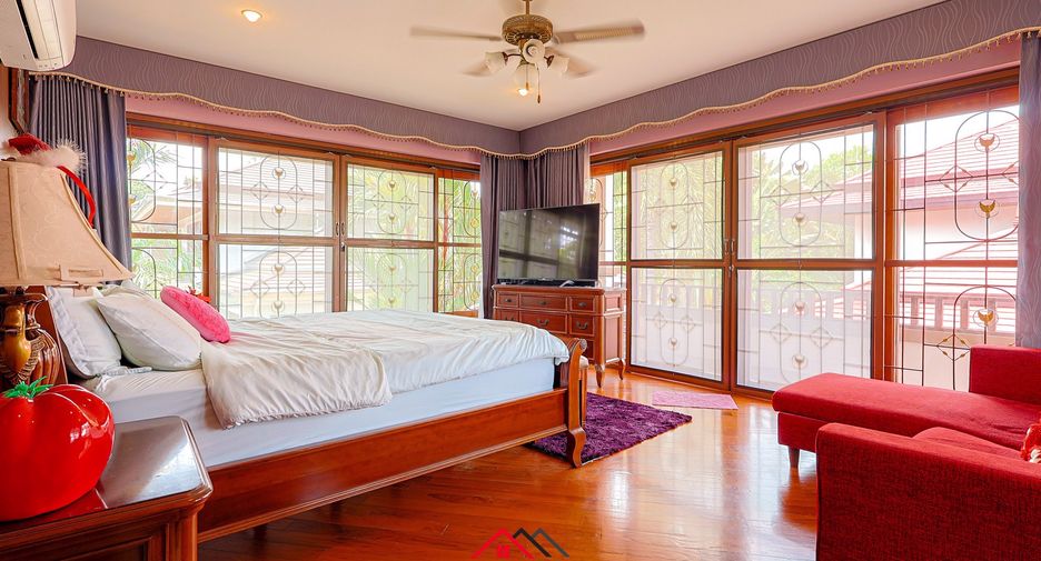 Haus zum Kauf mit 6 Zimmer in Huay Yai, Pattaya