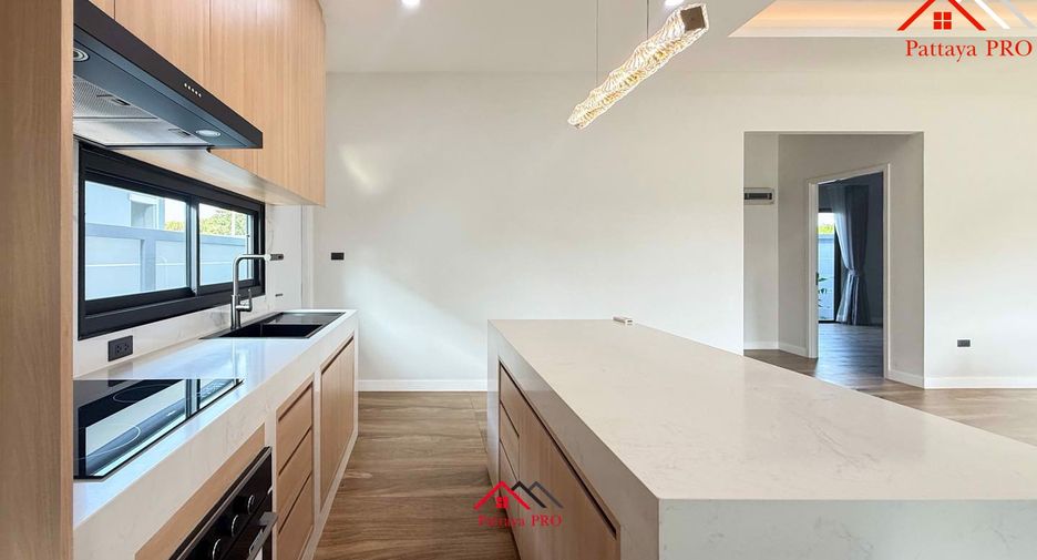 For sale 3 bedrooms house in Huay Yai, Pattaya