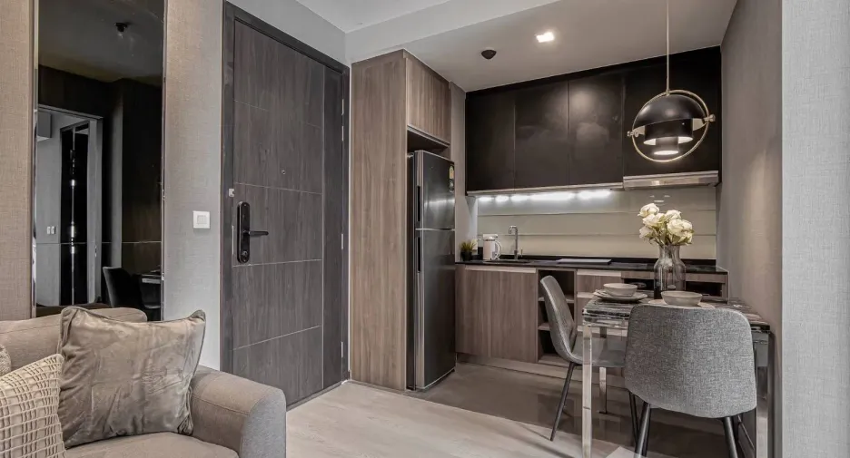 Wohnung zur Miete mit 1 Zimmer in Pathum Wan, Bangkok