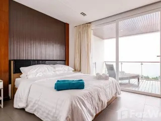 For sale 3 bedrooms condo in Kathu, Phuket