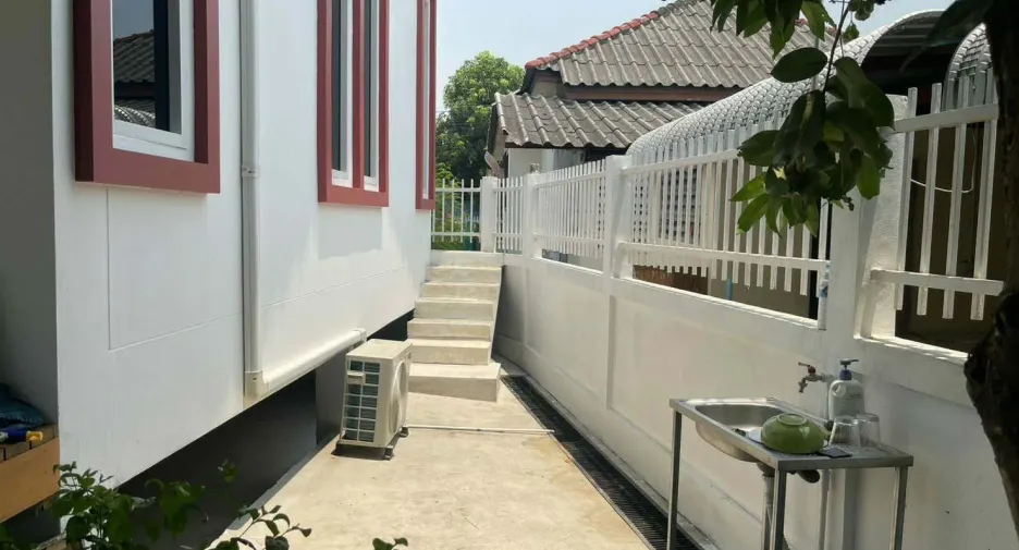 For rent 2 bedrooms house in Hang Dong, Chiang Mai