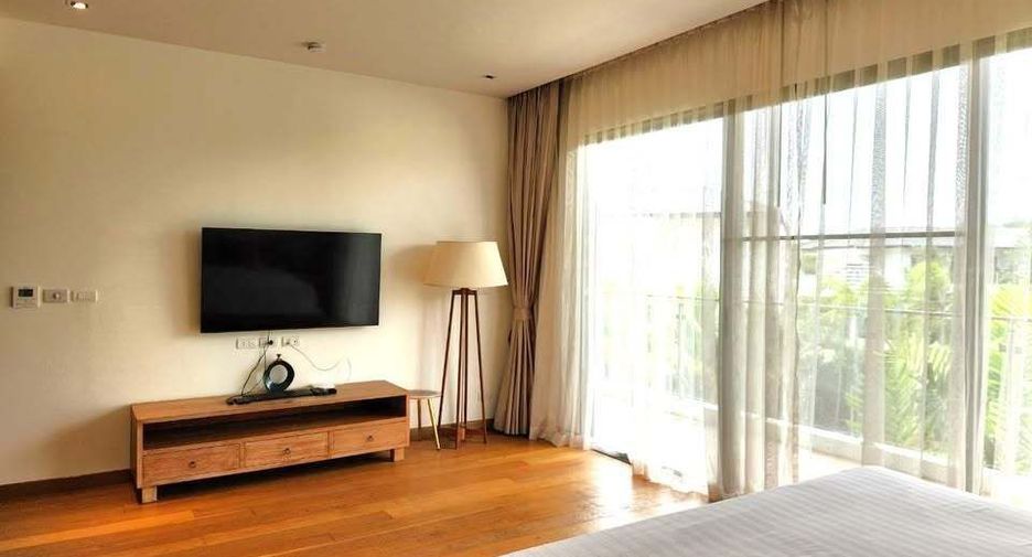 For rent 5 bedrooms villa in Thalang, Phuket