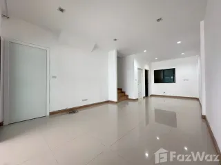 Продажа 3 спальни таунхаус в Нонг Кхаем, Бангкок