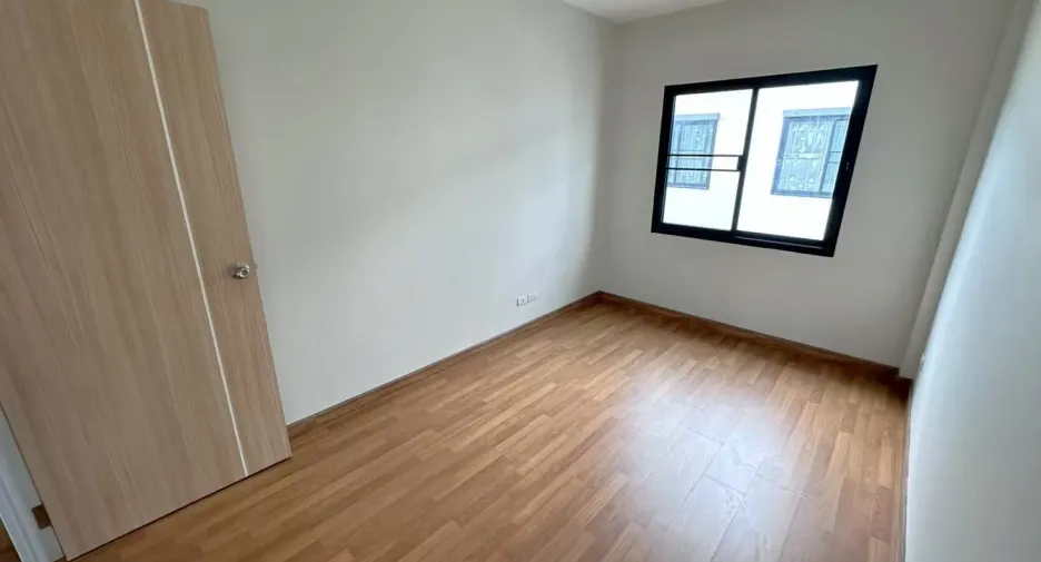 For sale 3 bedrooms townhouse in Nong Khaem, Bangkok