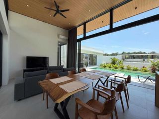 For sale 4 bedrooms villa in Ko Samui, Surat Thani