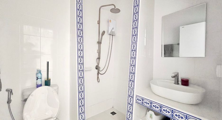 For rent 2 bedrooms townhouse in Thalang, Phuket