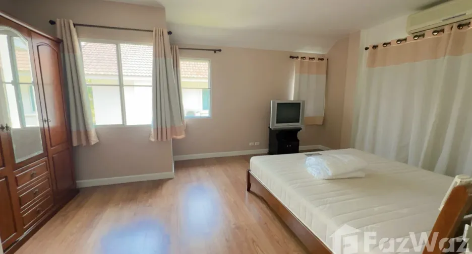 For rent 3 bedrooms house in Mueang Chiang Mai, Chiang Mai