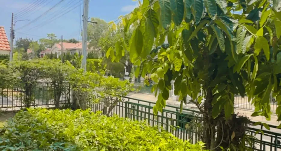 For rent 3 bedrooms house in Mueang Chiang Mai, Chiang Mai