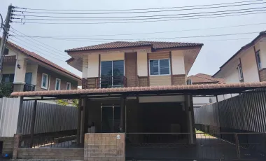 For rent 3 bedrooms house in San Kamphaeng, Chiang Mai