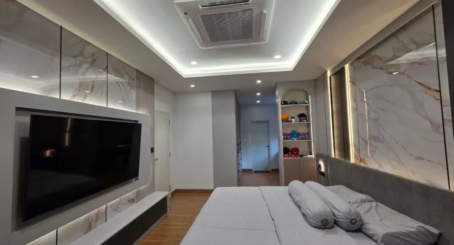 For sale 4 bedrooms house in Bang Phli, Samut Prakan