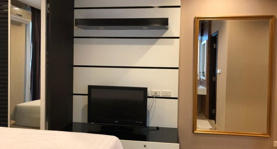 À louer 2 chambres appartement à Pathum Wan, Bangkok