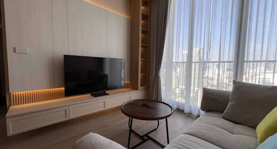 For rent 2 bedrooms condo in Watthana, Bangkok