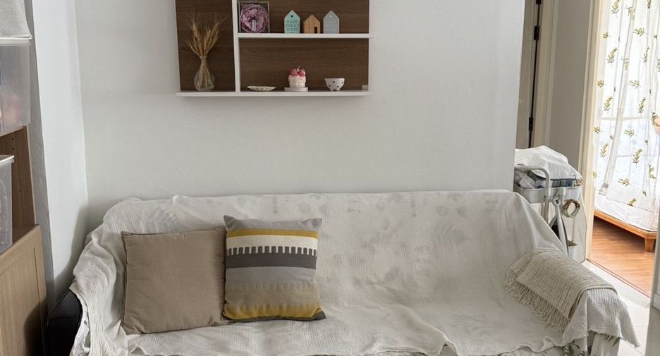 For rent 2 bedrooms condo in Sathon, Bangkok