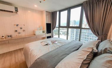 Condo en venta y en alquiler de 1 habitaciones en Phra Khanong, Bangkok
