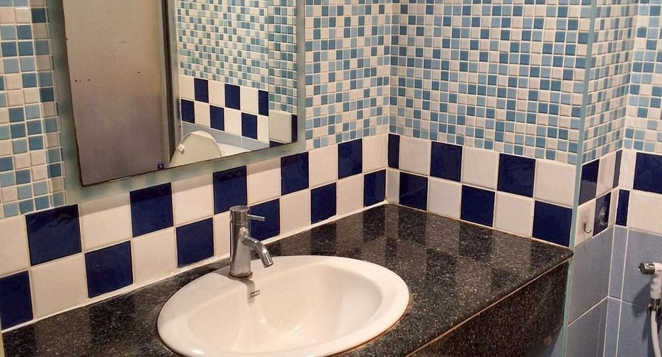 For rent studio condo in Sathon, Bangkok