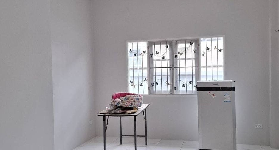 Casa en alquiler de 3 habitaciones en Mueang Phuket, Phuket