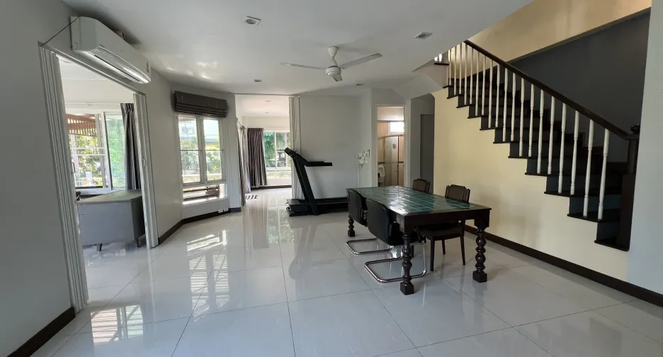 ให้เช่า 4 ห้องนอน บ้านเดี่ยว ใน หางดง, เชียงใหม่