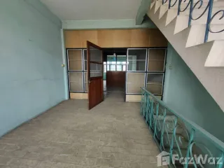 For sale 3 bedrooms townhouse in Phra Khanong, Bangkok