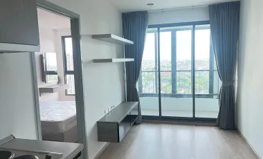 Condo en alquiler de 1 habitaciones en Thon Buri, Bangkok