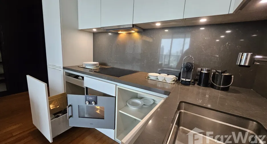 Condo en alquiler de 1 habitaciones en Khlong San, Bangkok
