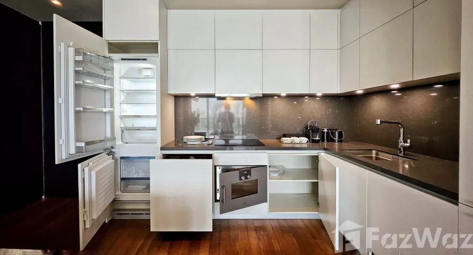 Condo en alquiler de 1 habitaciones en Khlong San, Bangkok