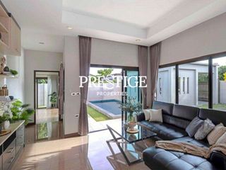 Casa en alquiler de 3 habitaciones en Bang Lamung, Chonburi