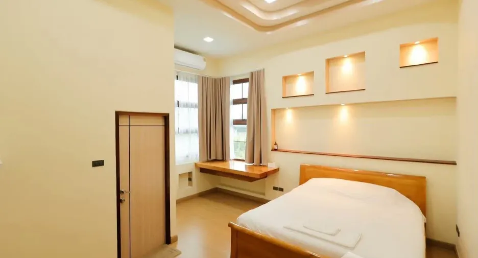 For sale 4 bedrooms house in San Sai, Chiang Mai