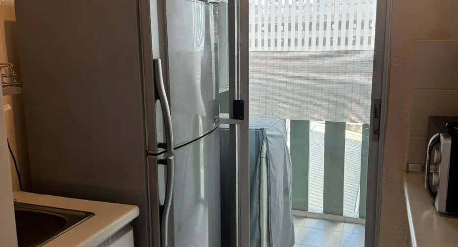 For rent 1 bed condo in Bang Phlat, Bangkok