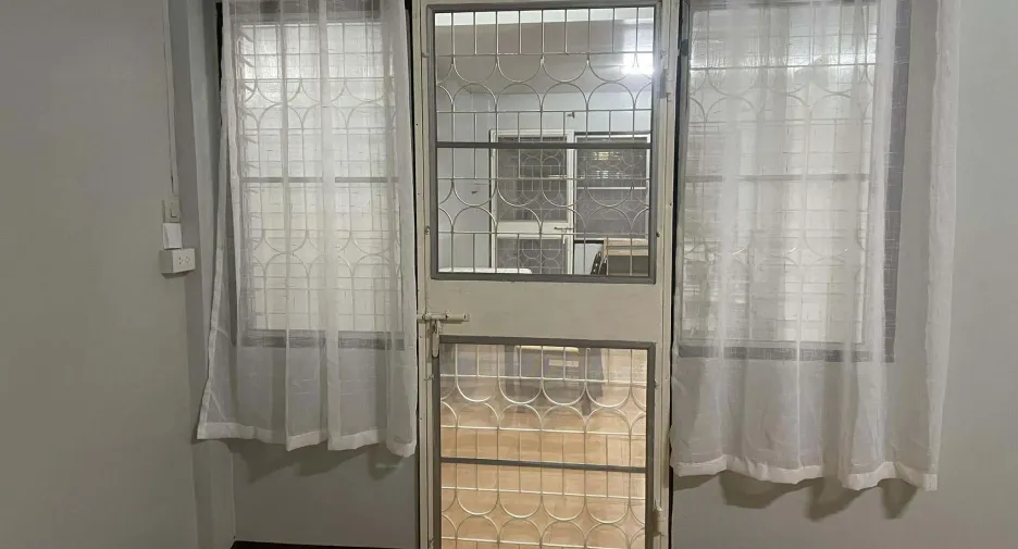 Reihenhaus zur Miete mit 3 Zimmer in Phra Khanong, Bangkok