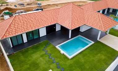À vendre 3 chambres villa à Hua Hin, Prachuap Khiri Khan