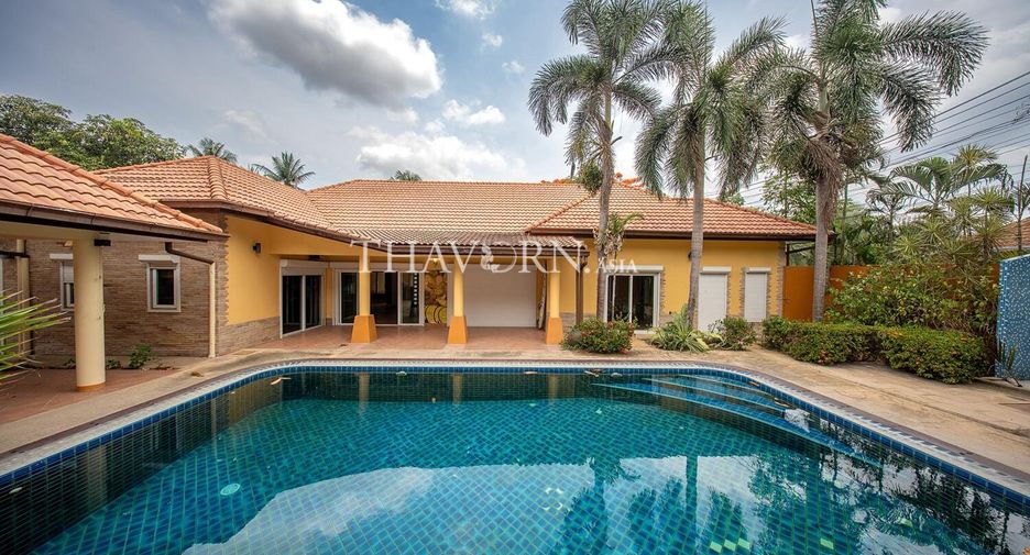 For sale 5 bedrooms house in Huay Yai, Pattaya