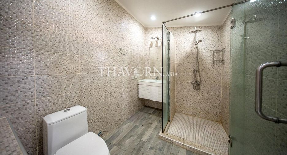 For sale 5 bedrooms house in Huay Yai, Pattaya