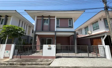 For rent 3 bedrooms townhouse in Mueang Phuket, Phuket